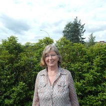 Bea Oeding im Garten