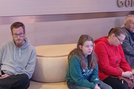 Wir warten auf den Einlas