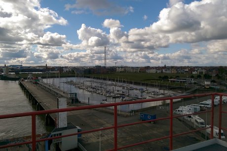 Sicht vom Trainingszentrum zur Ausbildung der Einsatzkräfte im Offshorparkagen im Offshoreparkpark