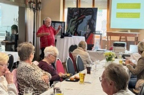 Vortrag im Haus Wienke Die Mitglieder des OV Derne lauschten dem Referenten und nahmen Tipps mit nach Haus