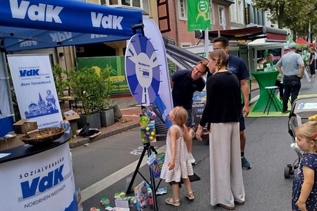 10 Stand mit Publikum