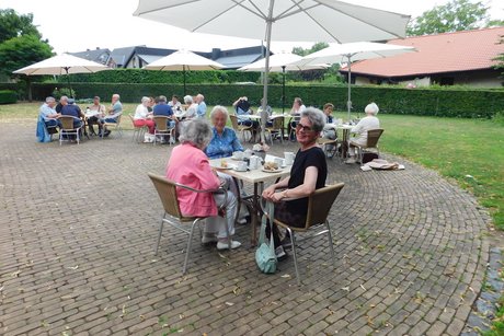 Kaffee und Kuchen im Bauerncafe Höltingshof