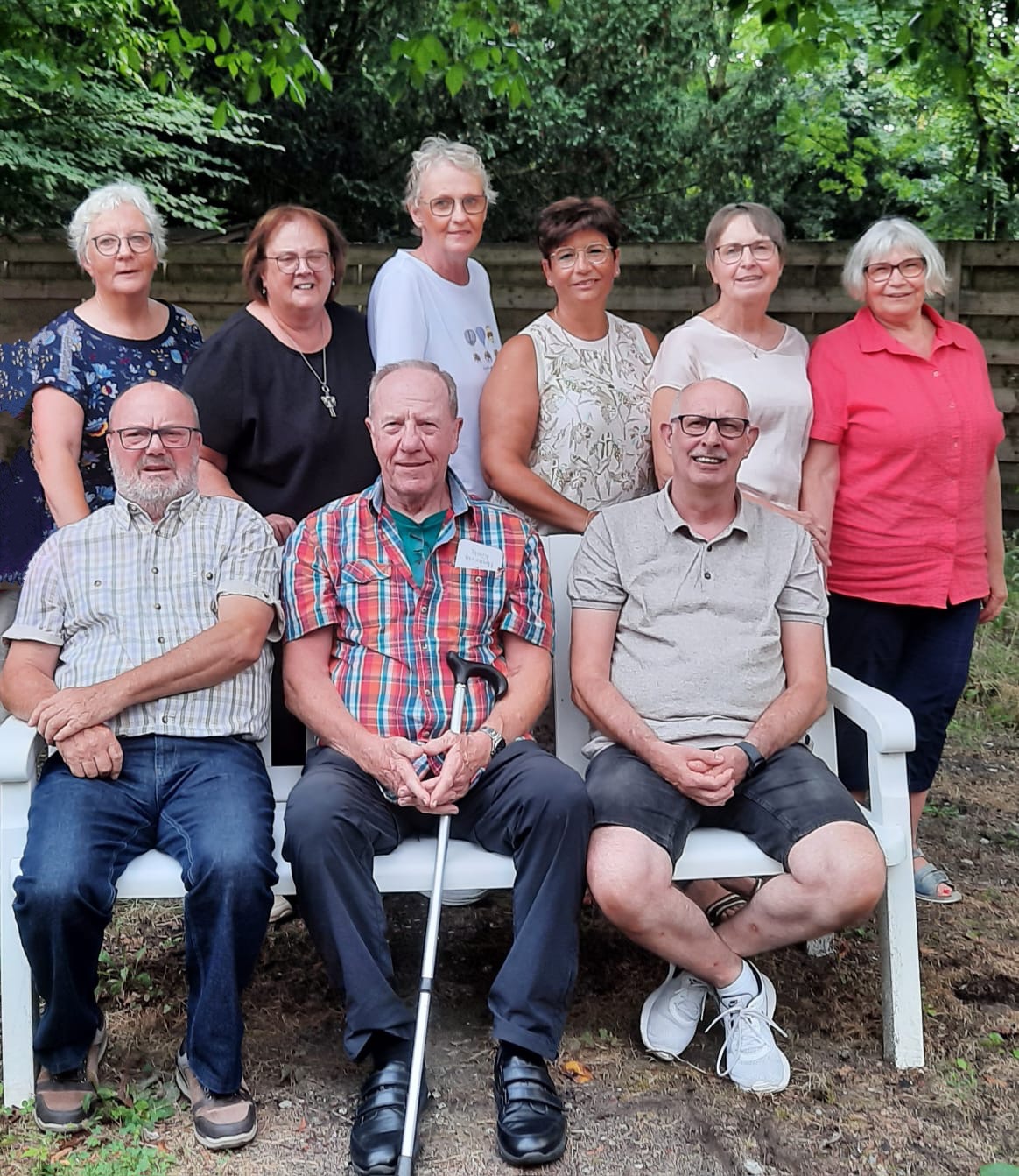 Von links hintere Reihe: Ingrid Haarmeyer, Petra Hadrika, Doris Schräder, Karin Ahlke Laakmann, Regine Descher, Heike Servotke. Hedwig Glatzel fehlt auf dem Foto. Von links vordere Reihe: Helmut Haarmeyer, Bernhard Descher, Ingo Lutz