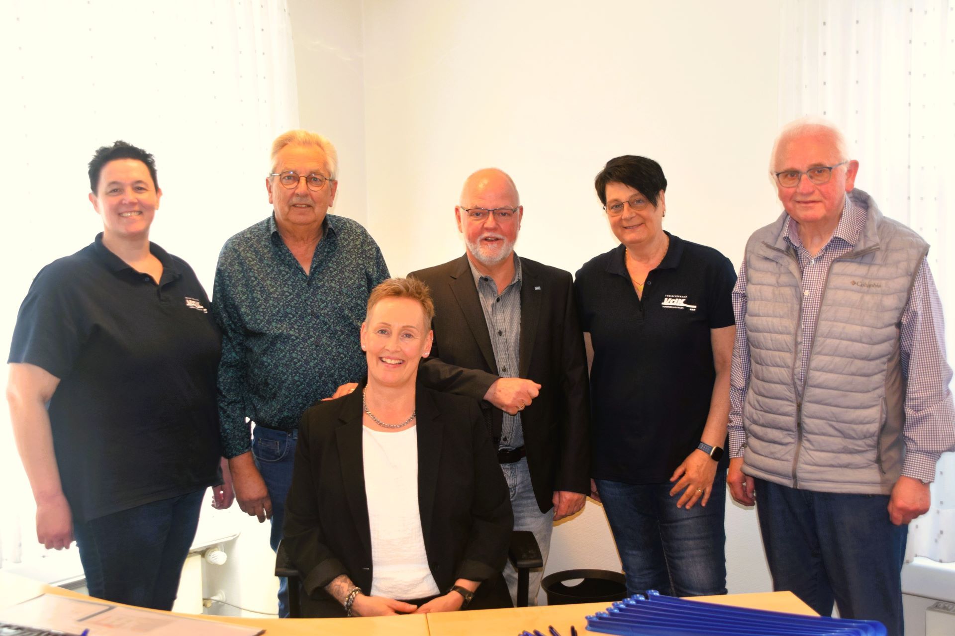 Marlies Vogler (Bürokraft), Rainer Kossak (Berater), Tanja Müller (Geschäftsführerin), Frank Franke (Berater), Kerstin Thamm (Bürokraft), Winfried Marx (Berater)