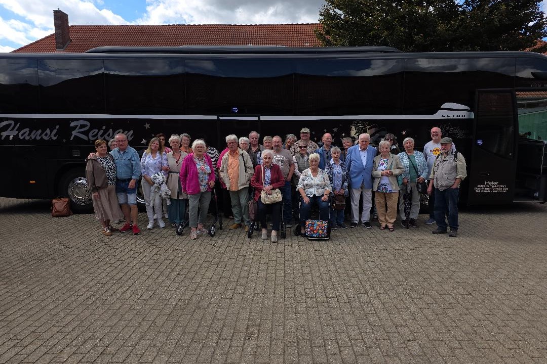 Hier ist die Reisegruppe nach Kerken abgebildet
