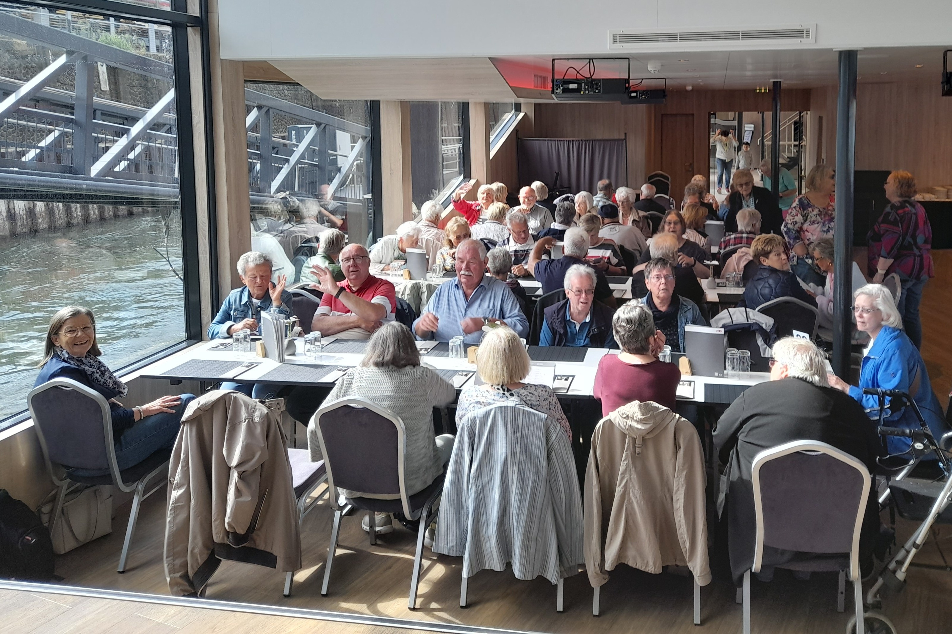 Alle Teilnehmer Rheintour Alle Teilnehmer auf dem Schiff