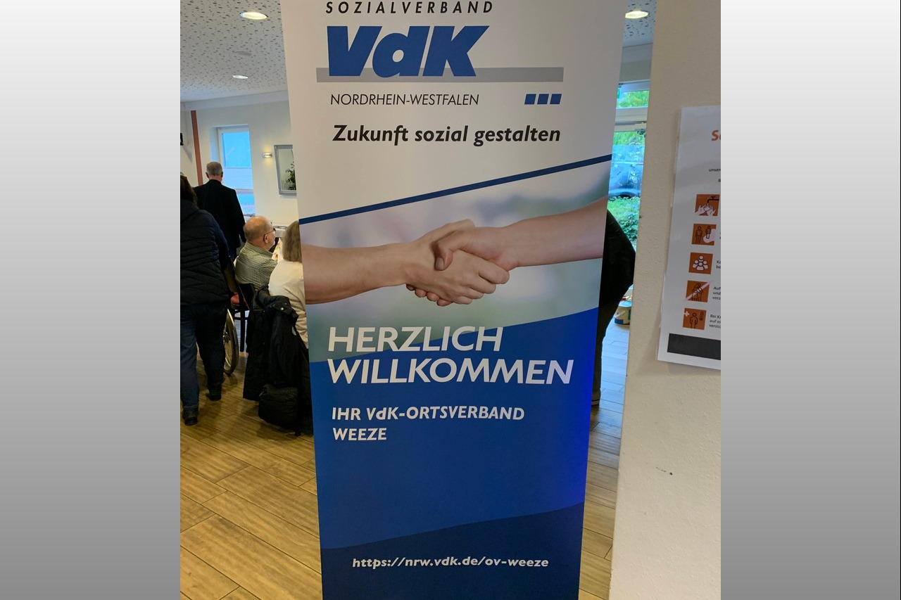 Das Banner des Ortsverbands Weeze des VdK