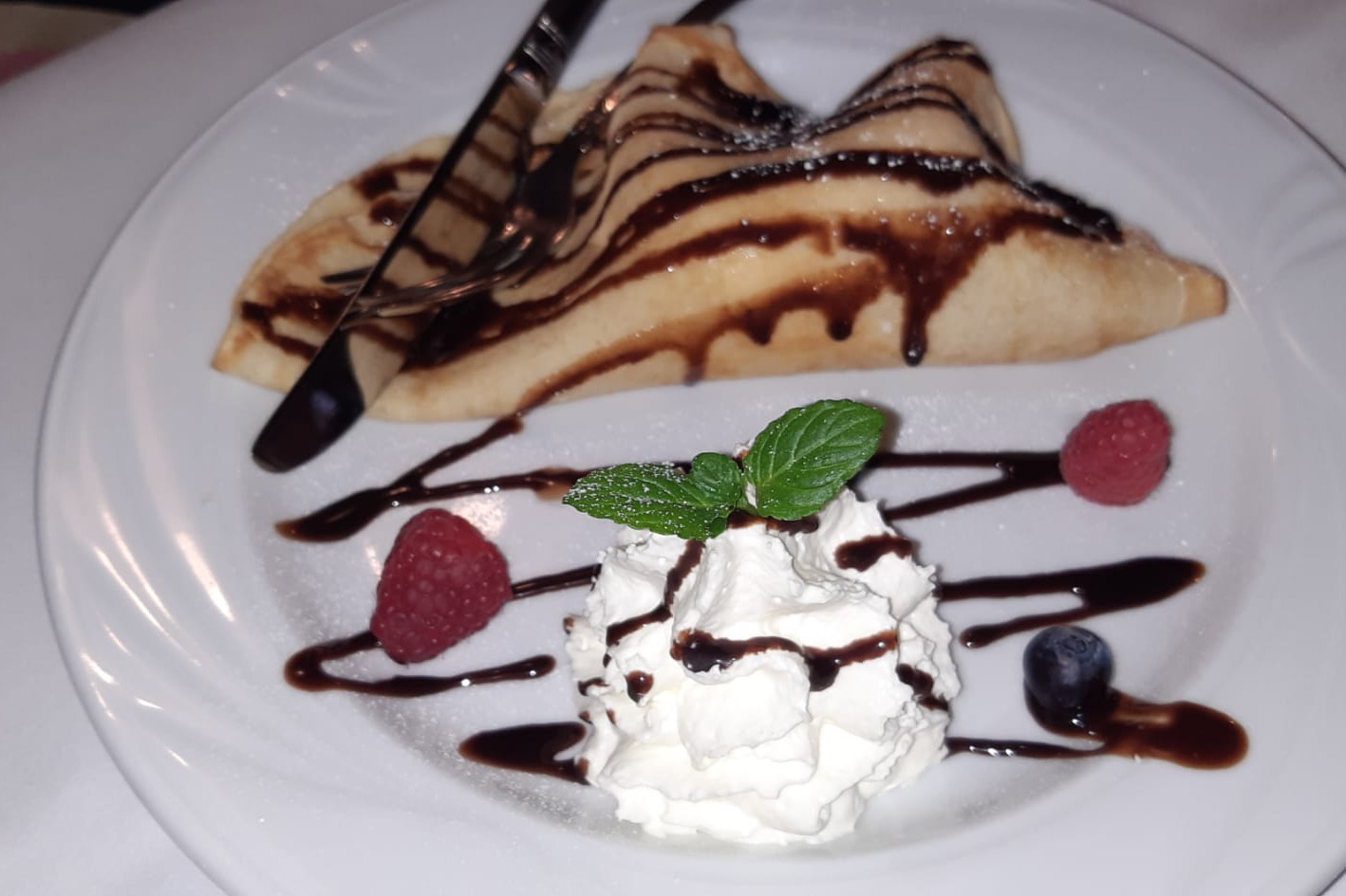 Der Nachtisch Am 27.11.2025 fand das traditionelle Weihnachtsessen des OV Eilpe Dahl im Haus Kehrenkamp statt. Es waren 15 Mitglieder / innen gekommen um gemeinsam das Jahr ausklingen zu lassen. In gemütlicher Runde wurde zu Mittag gegessen.