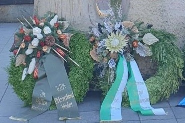 Kranzniederlegung am Ehrenmal