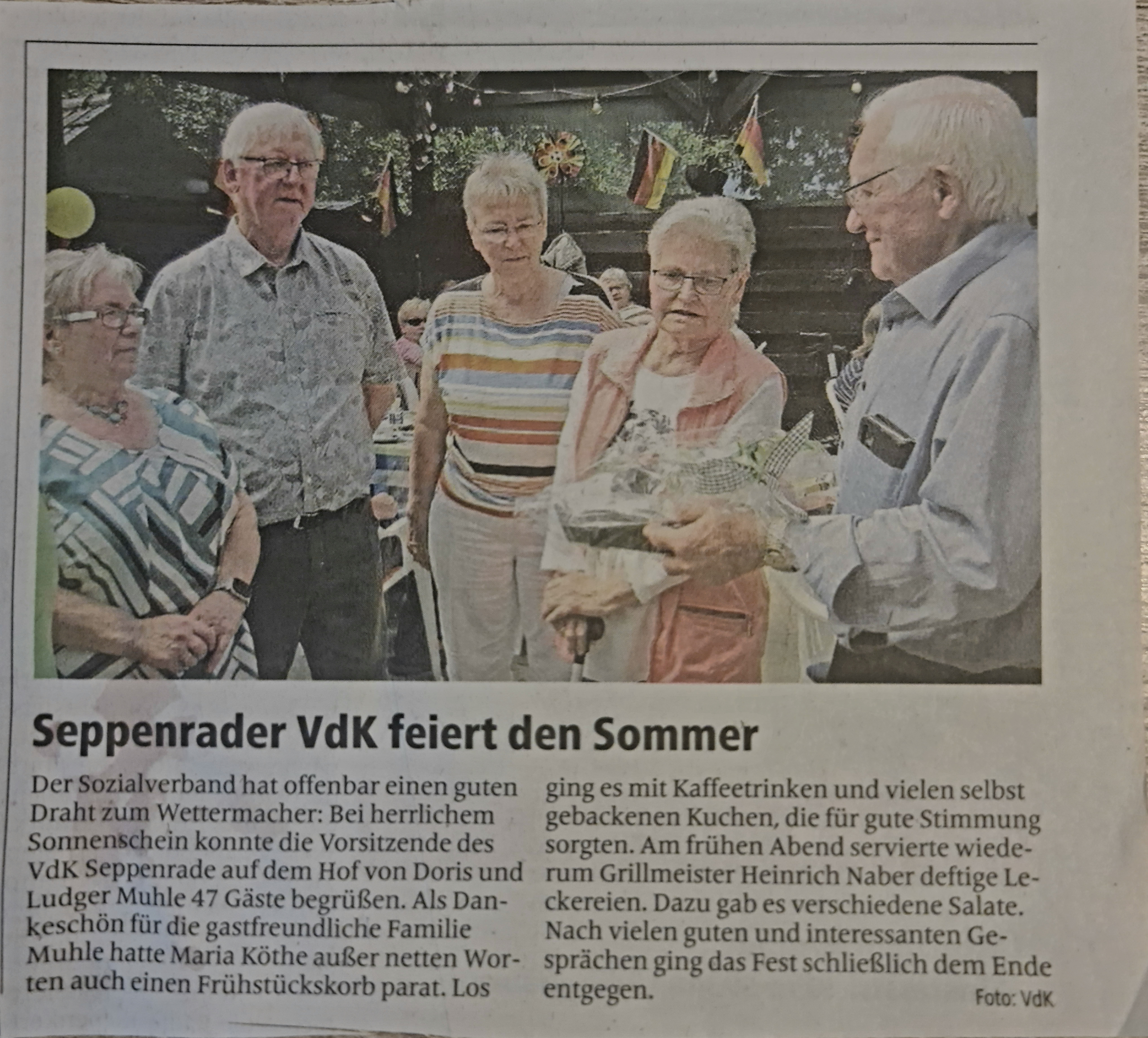 Mit Kaffee mit Kuchen begann der Nachmittag