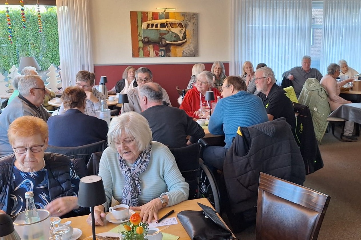 Die Perspektive t&auml;uscht: Der komplette Saal war bis auf den letzten Platz gef&uuml;llt, als der Ortsverband Uedem am ersten Februar-Mittwoch zum zweiten Bingo-Nachmittag einlud.