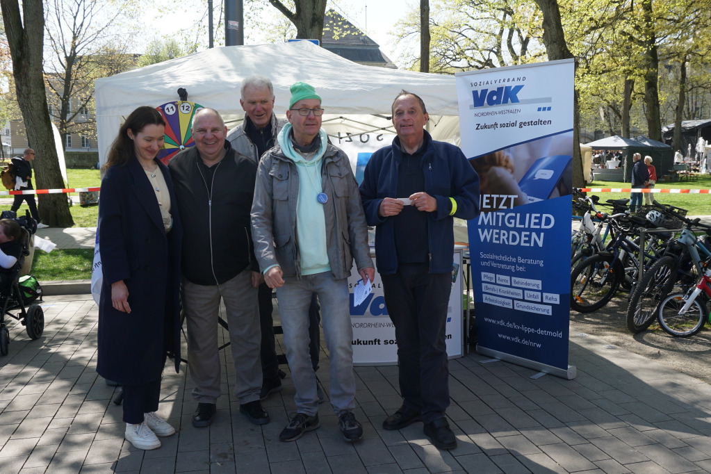 Vlnr: Juristin Frau Wagner, Rechtsberatung KV Lippe-Detmold, Vorstand: Michael Zwirner, Wolfgang Hirt, Ulrich Becker und Mathias K&uuml;ck