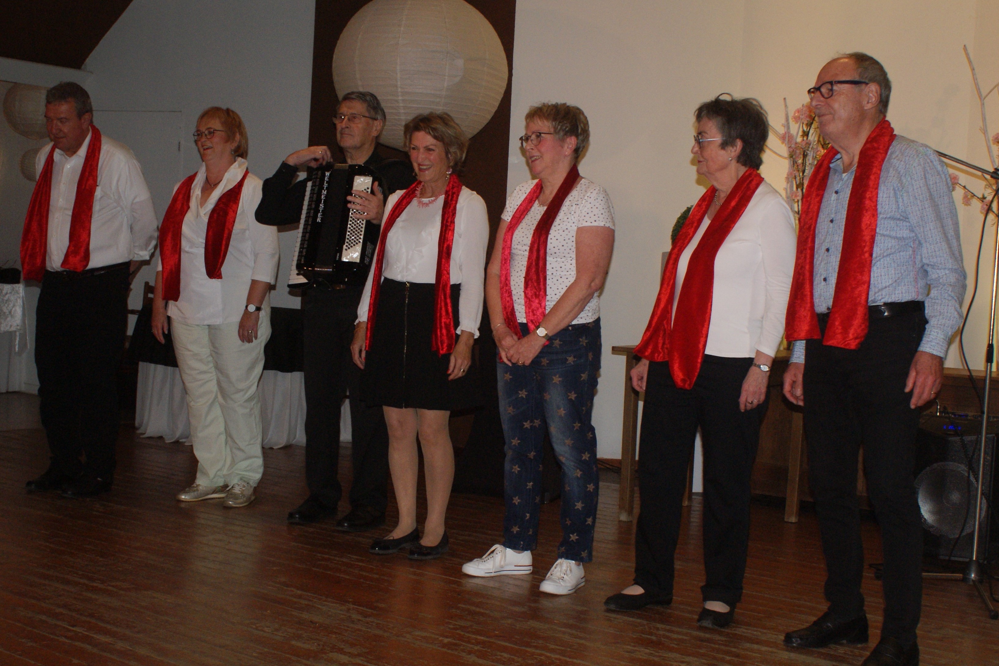 Mitglieder der Bühnengeister im Saal Röttgen in Seelscheid