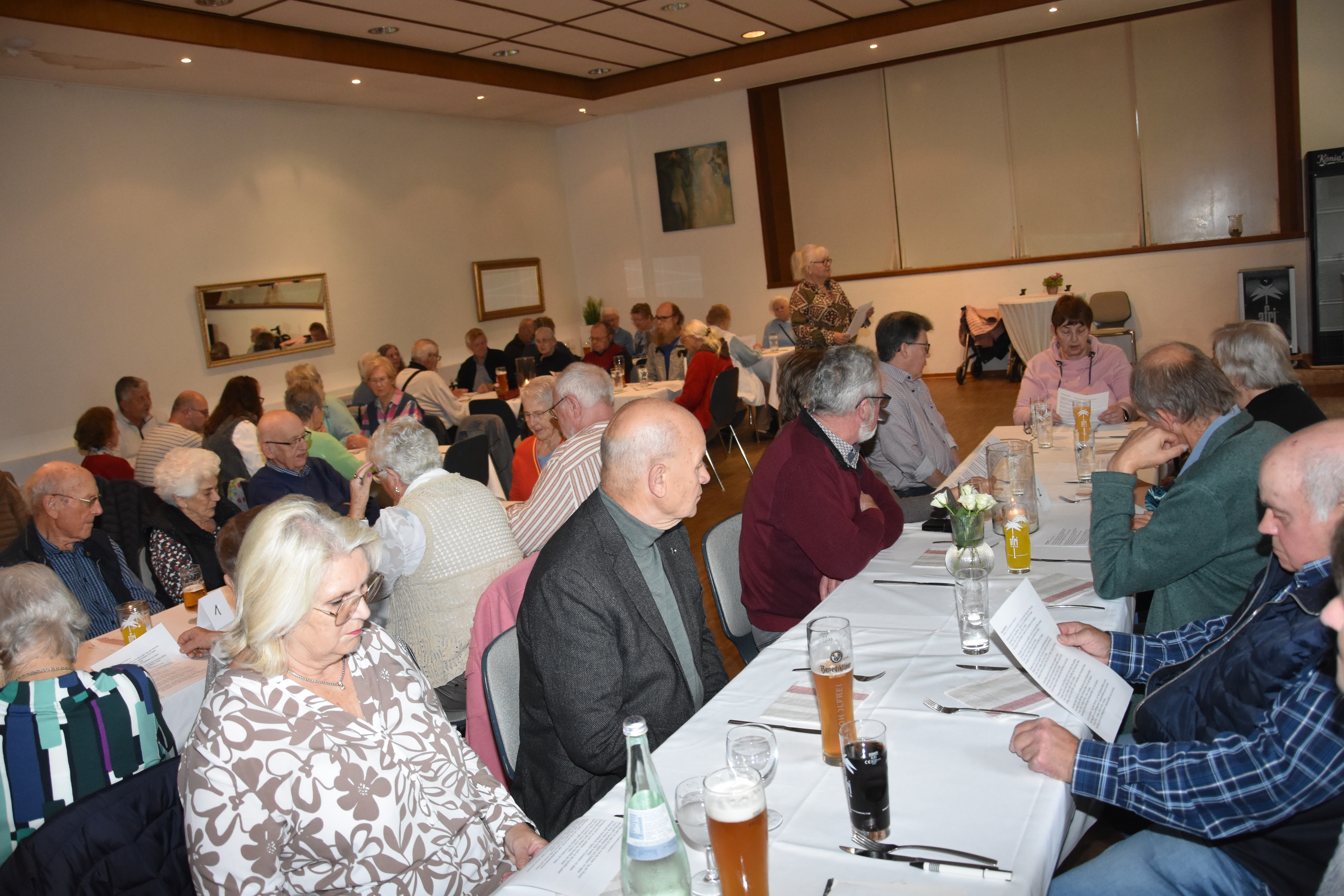 VdK Lengerich / Tecklenburg volles Haus zum Reibekuchenessen in der Talaue